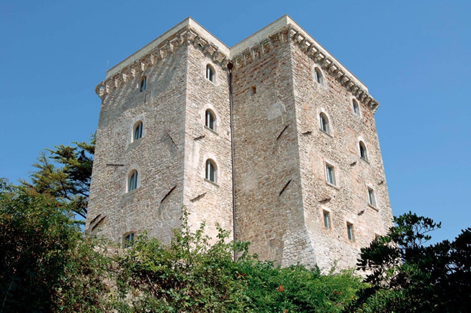 Апарт отель Torre Almonte Тоди Экстерьер фото